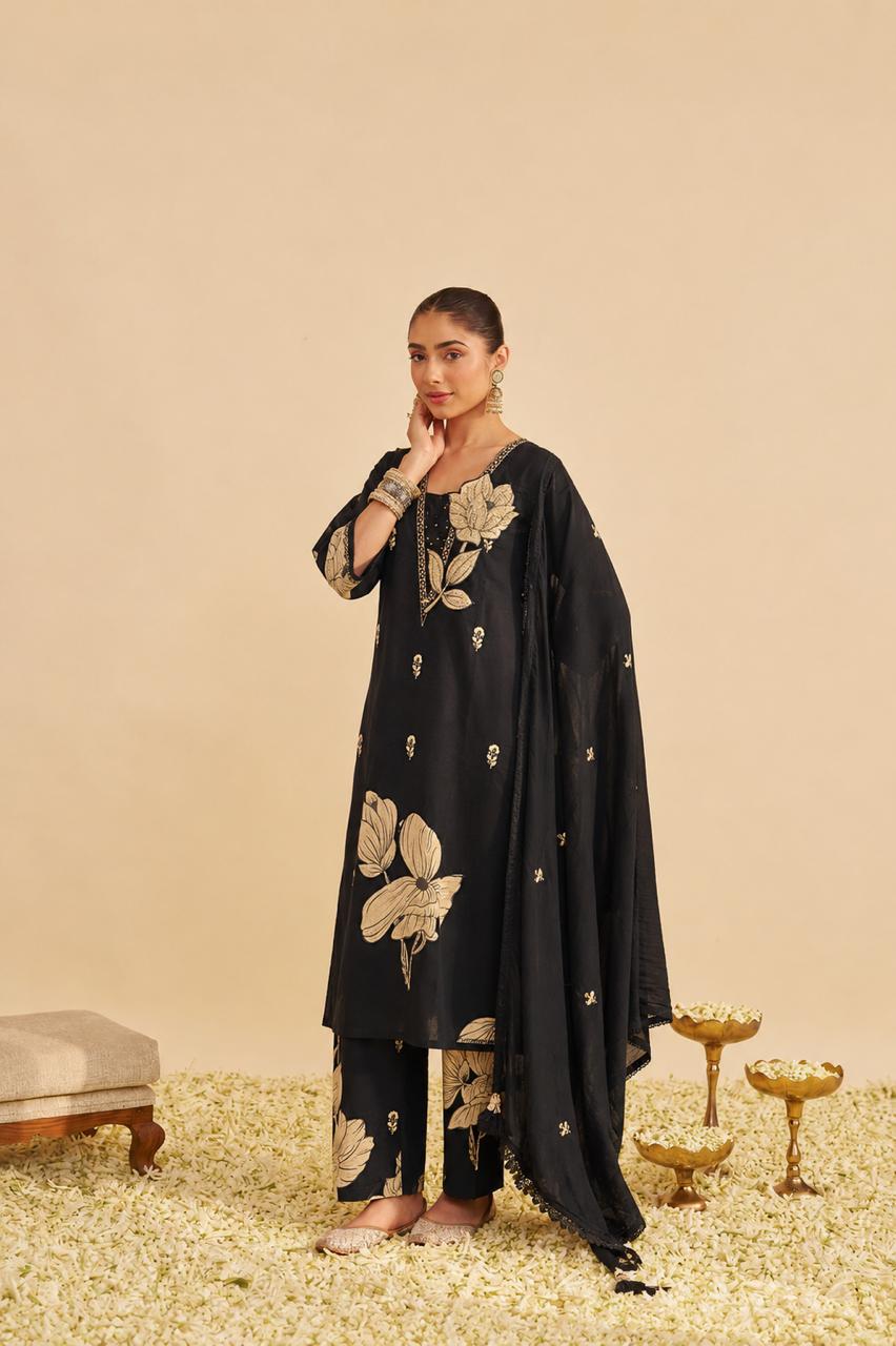 Midnight Bloom Kurta Set